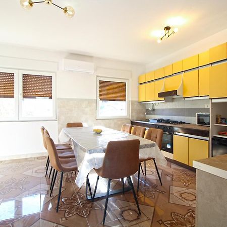 Apartments Mare 826 Пула Екстериор снимка