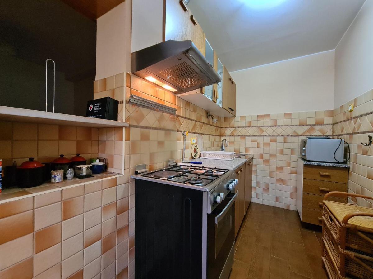 Apartments Mare 826 Пула Екстериор снимка