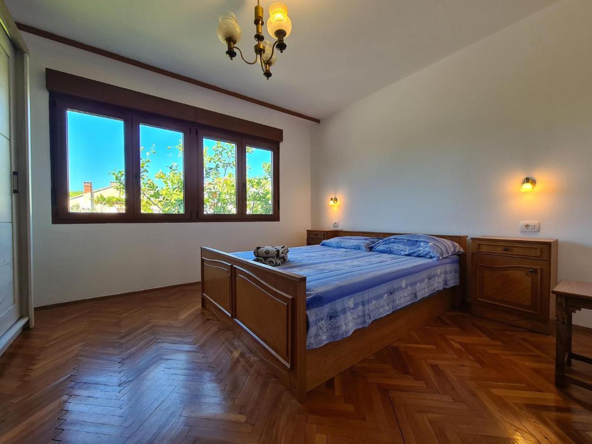 Apartments Mare 826 Пула Екстериор снимка