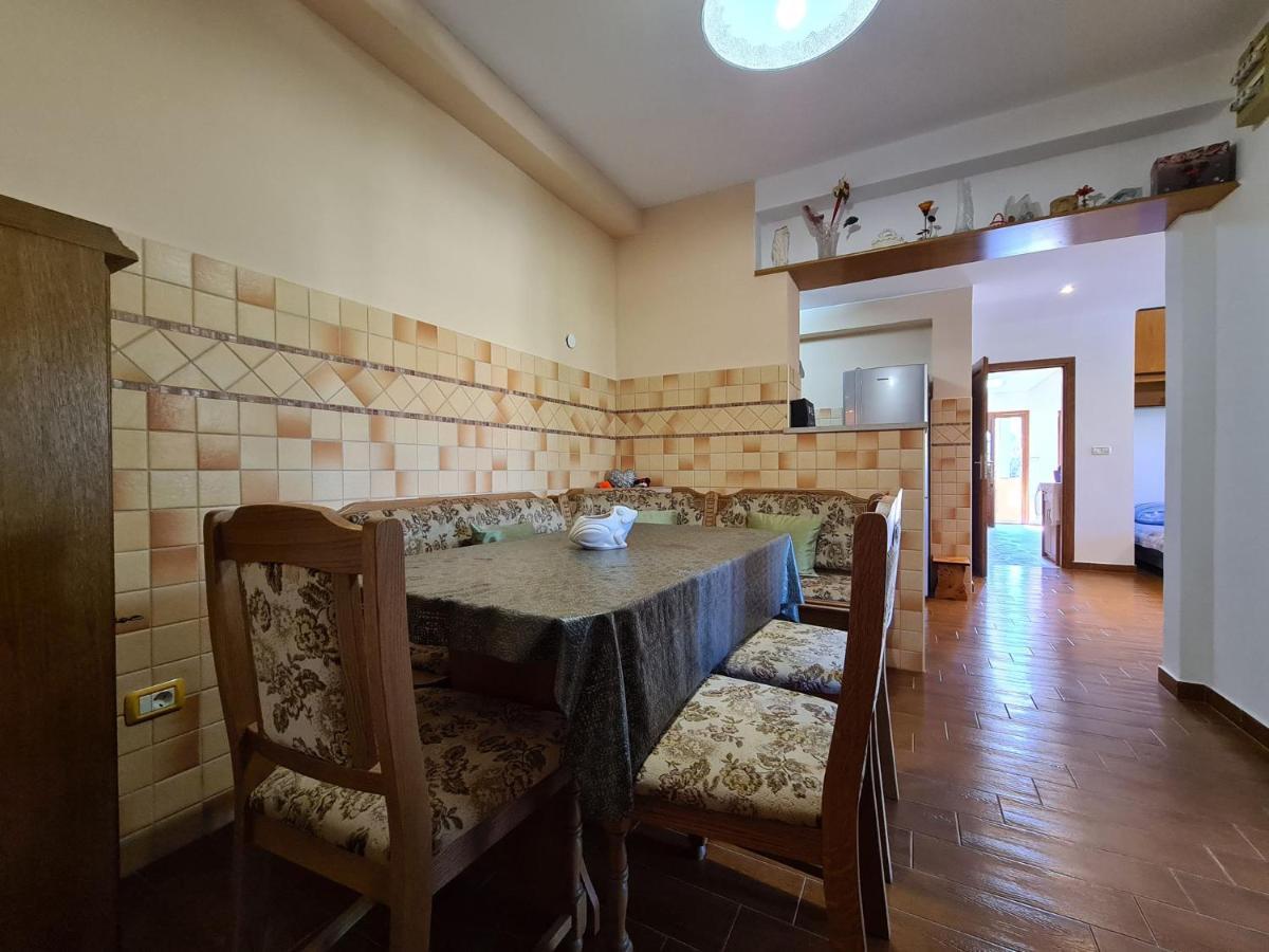 Apartments Mare 826 Пула Екстериор снимка